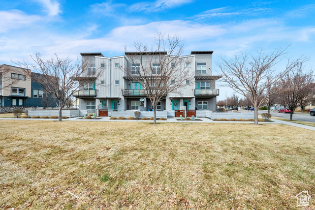 Property Photo: 4532 W Vermillion Dr UT 84009