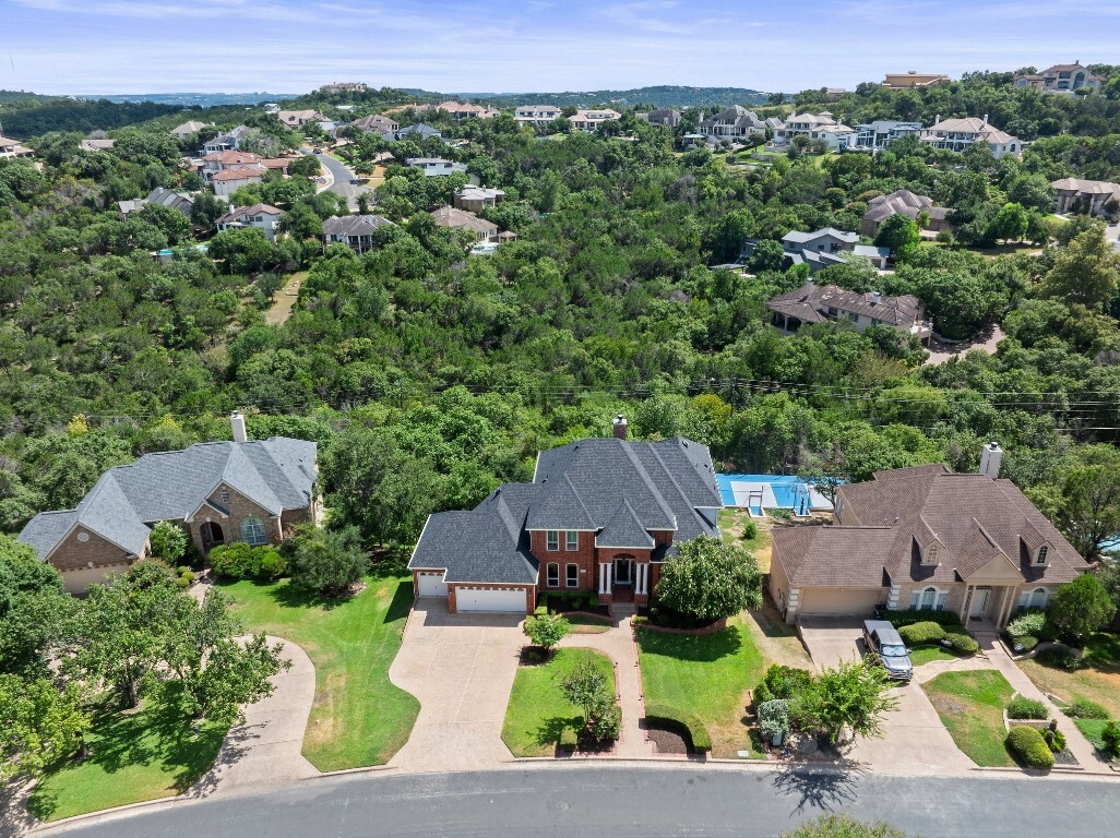 2807 Round Table Road  Austin TX 78746 photo
