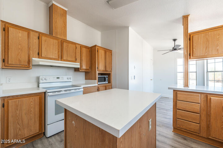 Property Photo:  2027 S 336th Lane  AZ 85354 