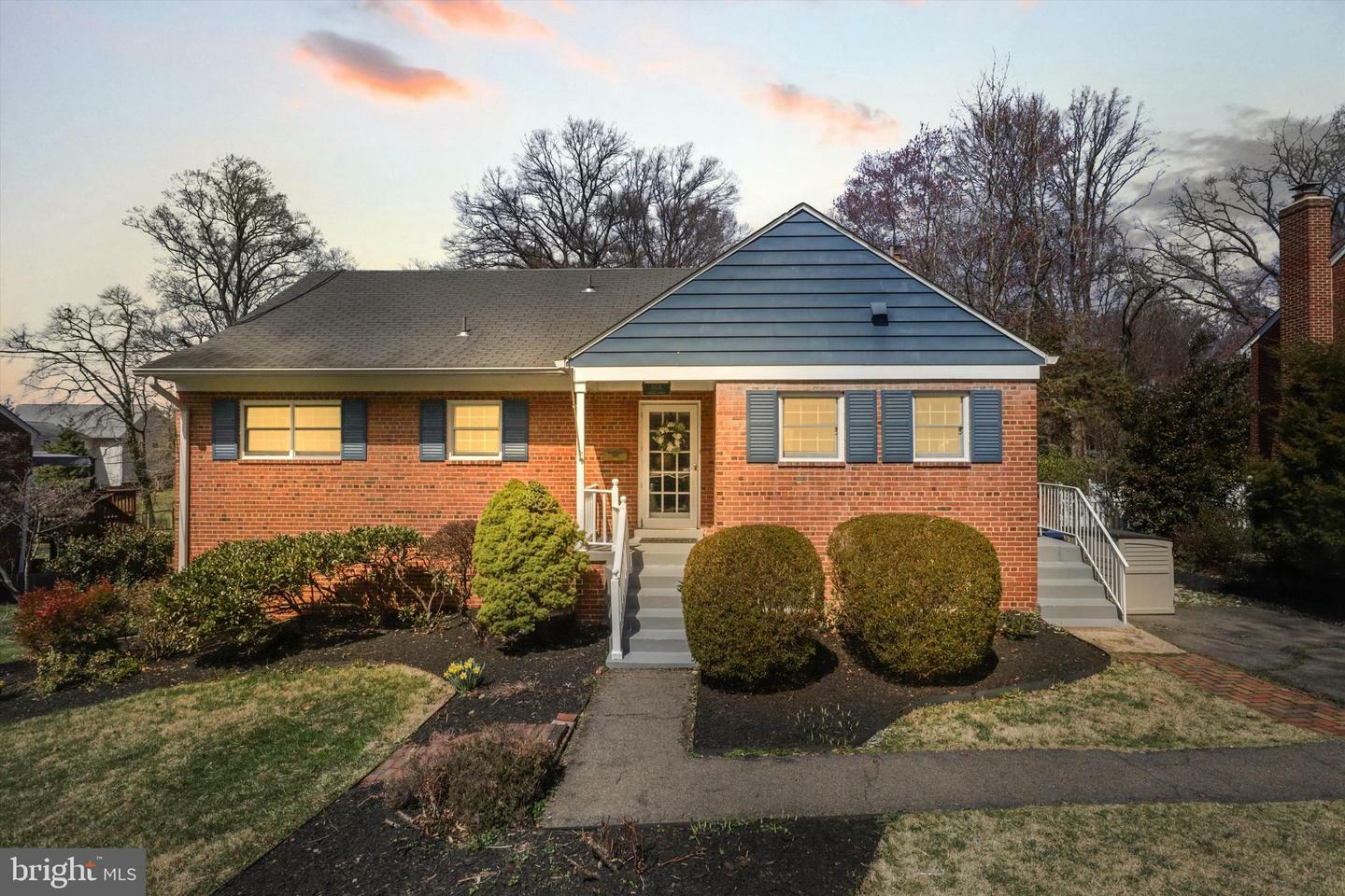 Property Photo: 3106 Faber Drive VA 22044