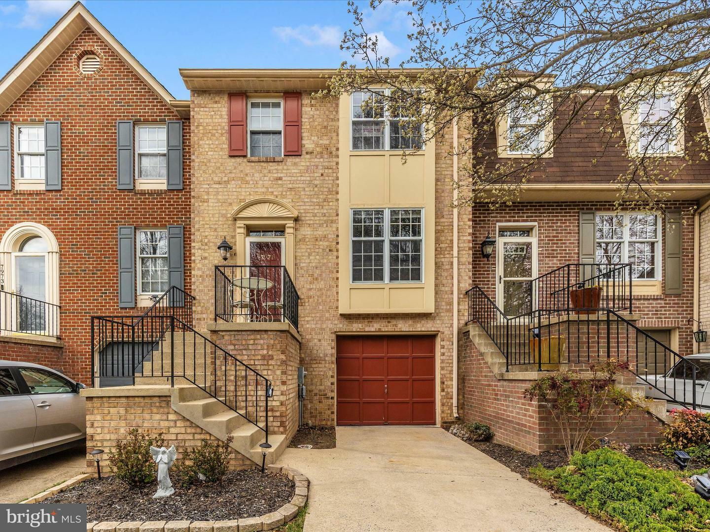 Property Photo: 7971 Parkland Place MD 21701