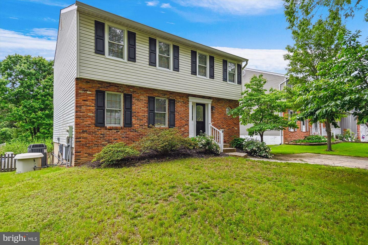 Property Photo: 305 Silky Oak Court MD 21090