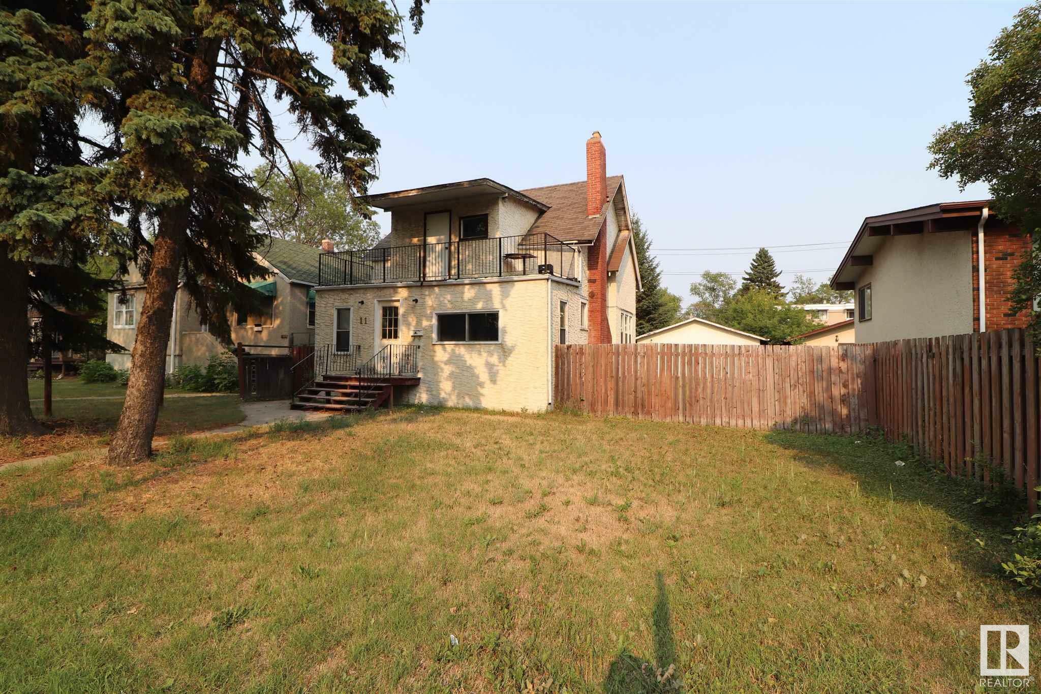 Property Photo:  11011/15/21 109 Street NW  AB T5G 2V8 