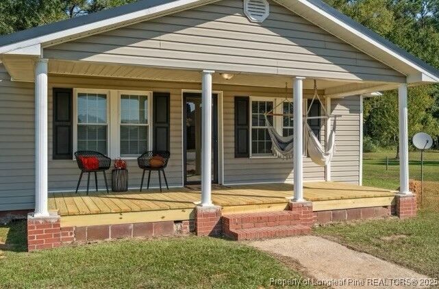 Property Photo:  1876 N Deep Branch Road 1876  NC 28360 