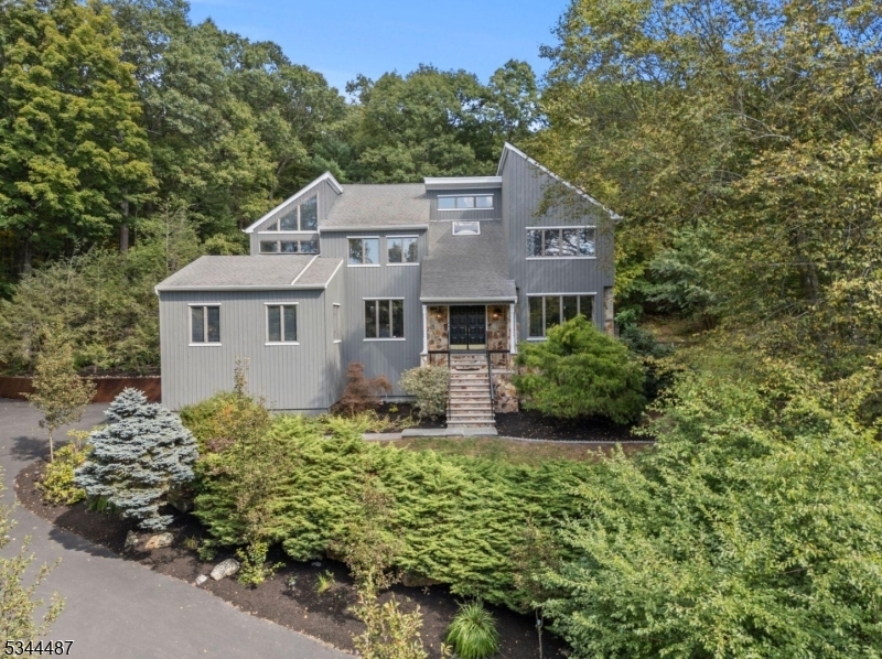 10 S Glen Rd  Kinnelon Boro NJ 07405 photo