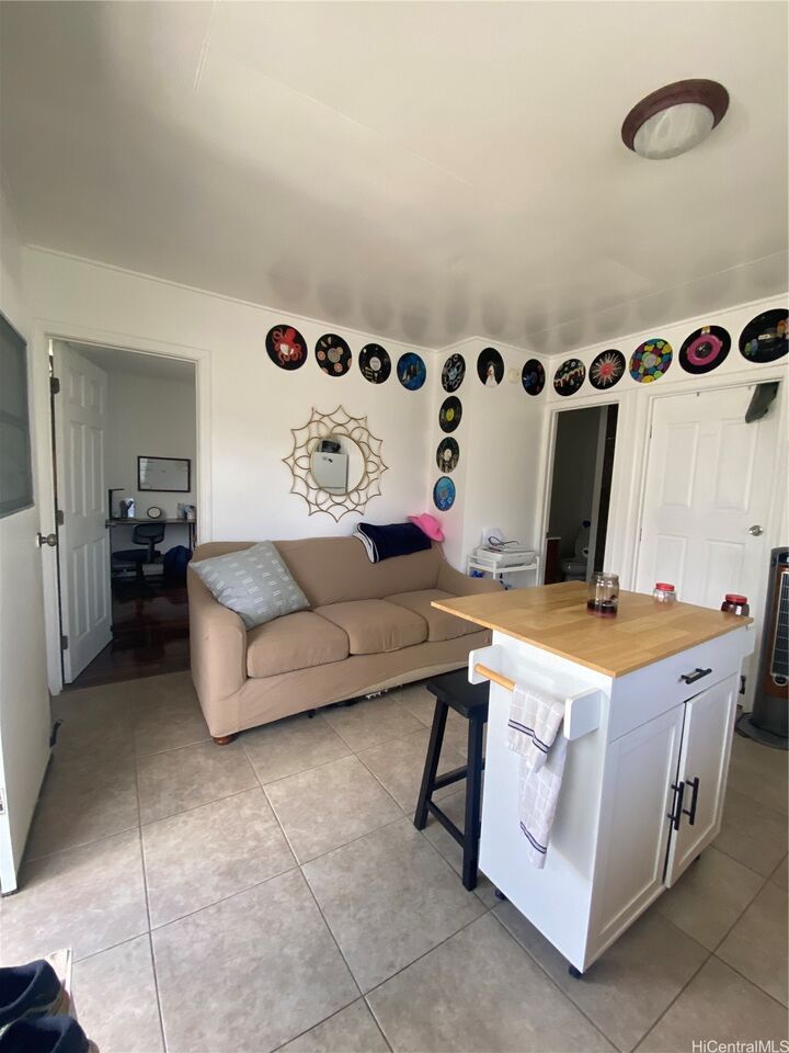 Property Photo: 1504 Dominis Street HI 96822