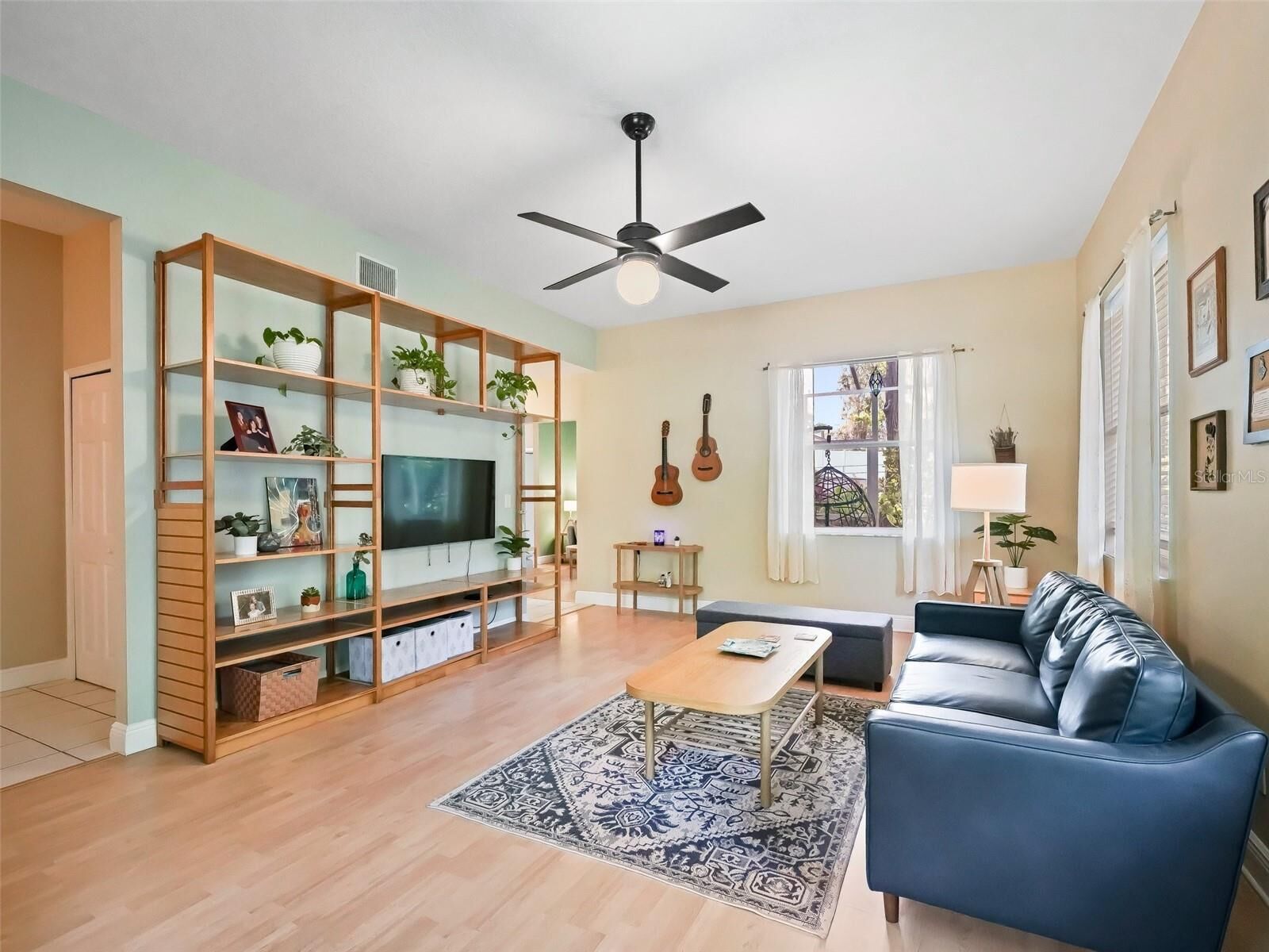 Property Photo:  208 Hideaway Court  FL 34715 