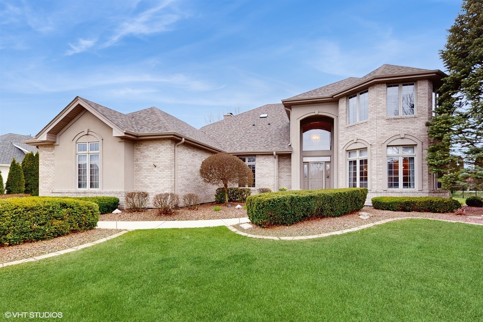 Property Photo: 17028 S Burr Oak Drive IL 60491
