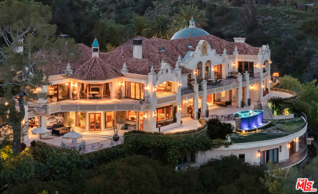 10066 Cielo Drive  Beverly Hills CA 90210 photo