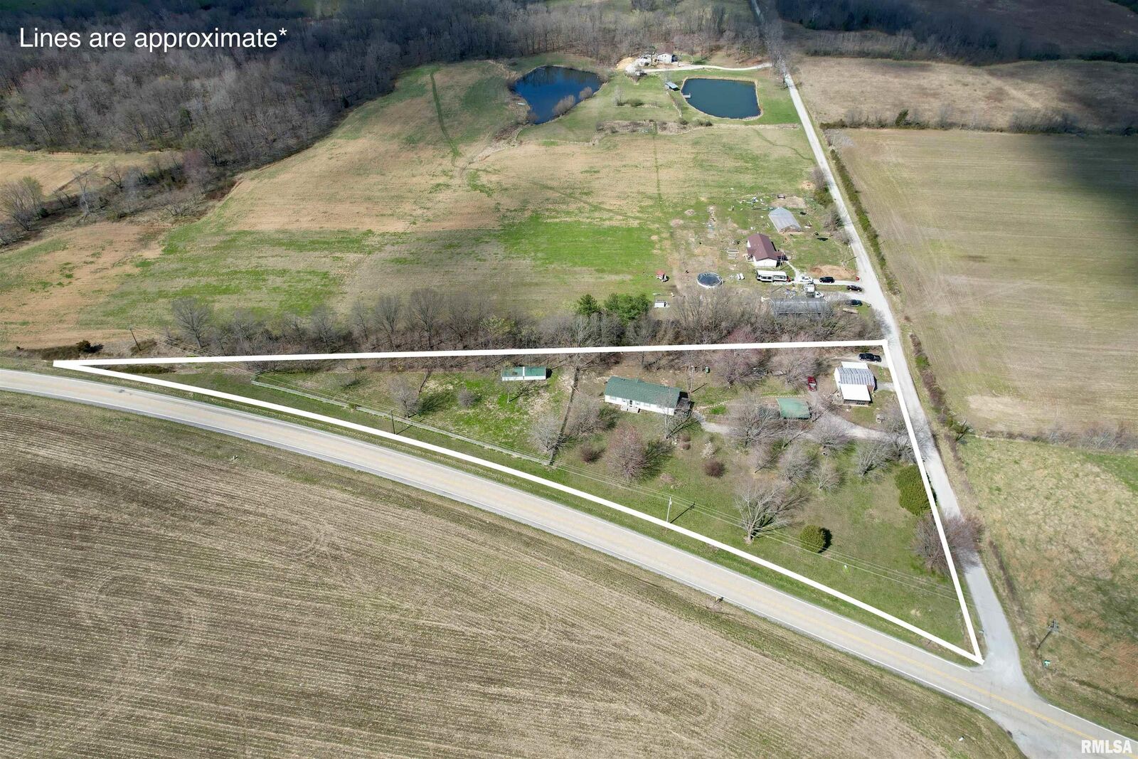 Property Photo:  1219 Buchanan Road  IL 62849 