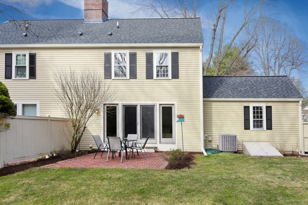 Property Photo: 2 Muster Ct 2 MA 02420