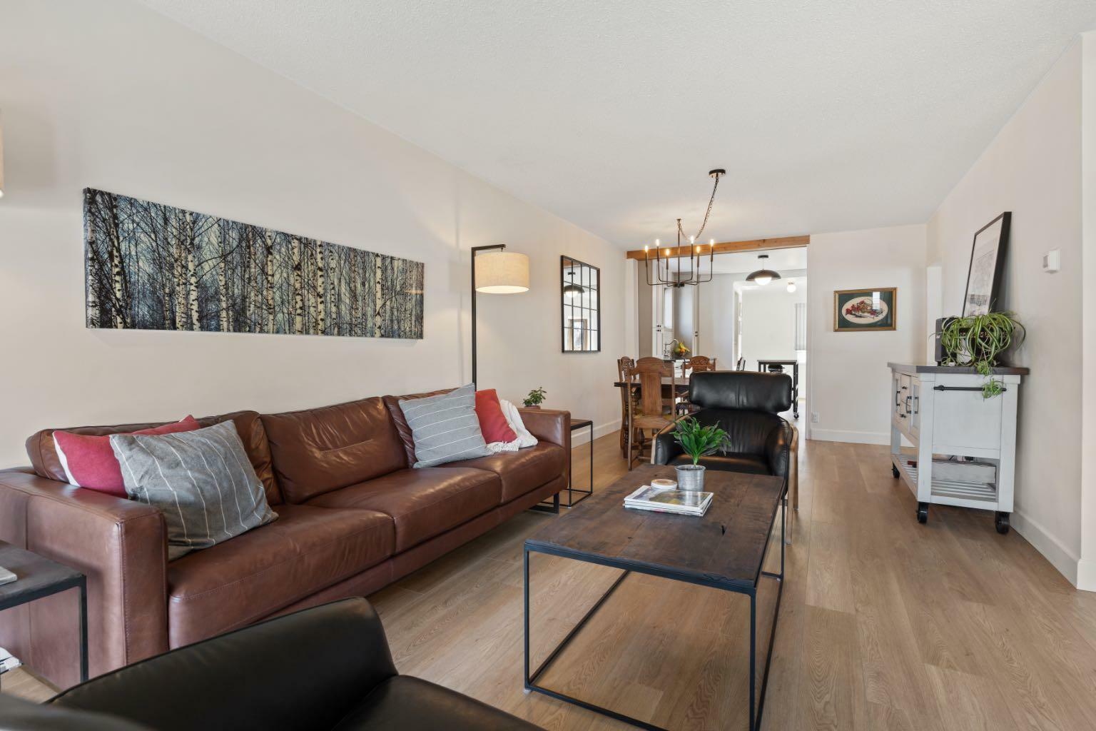 Property Photo: 5007 44 Street AB T4V 1C3