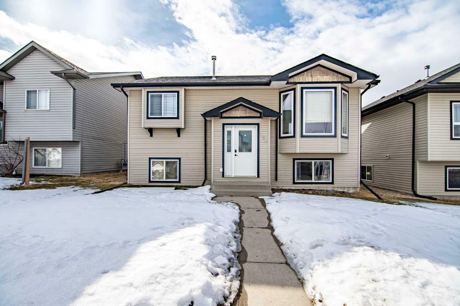 156 Inglewood Drive  Red Deer AB T4R 3M7 photo