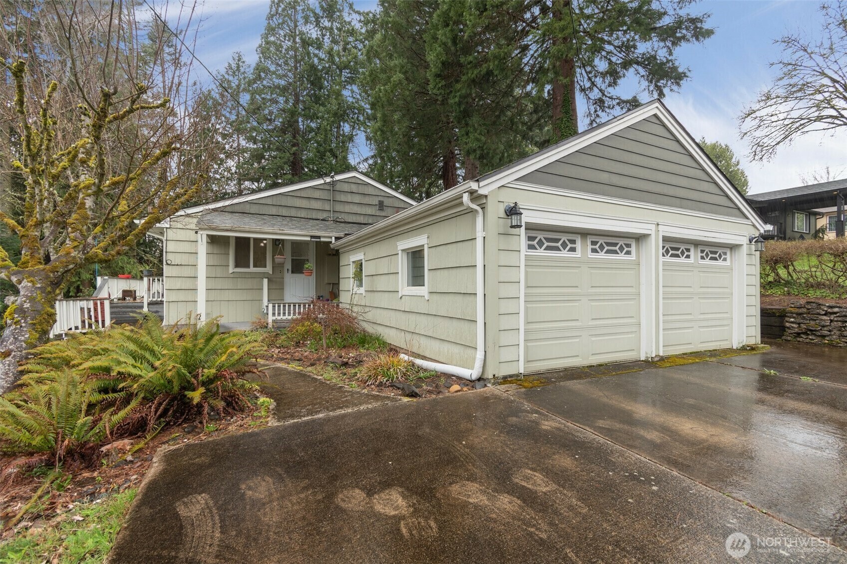 111 N Crescent Drive  Kelso WA 98626 photo