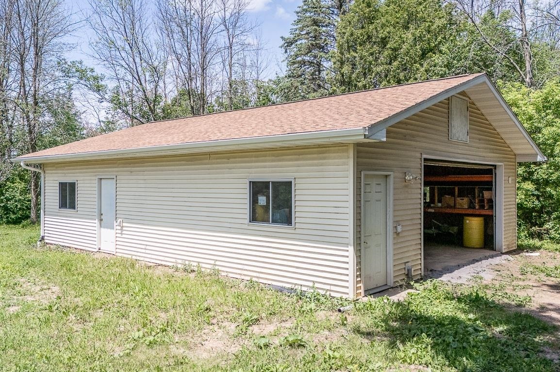 Property Photo:  W6476 Midway Road  WI 54944-9732 