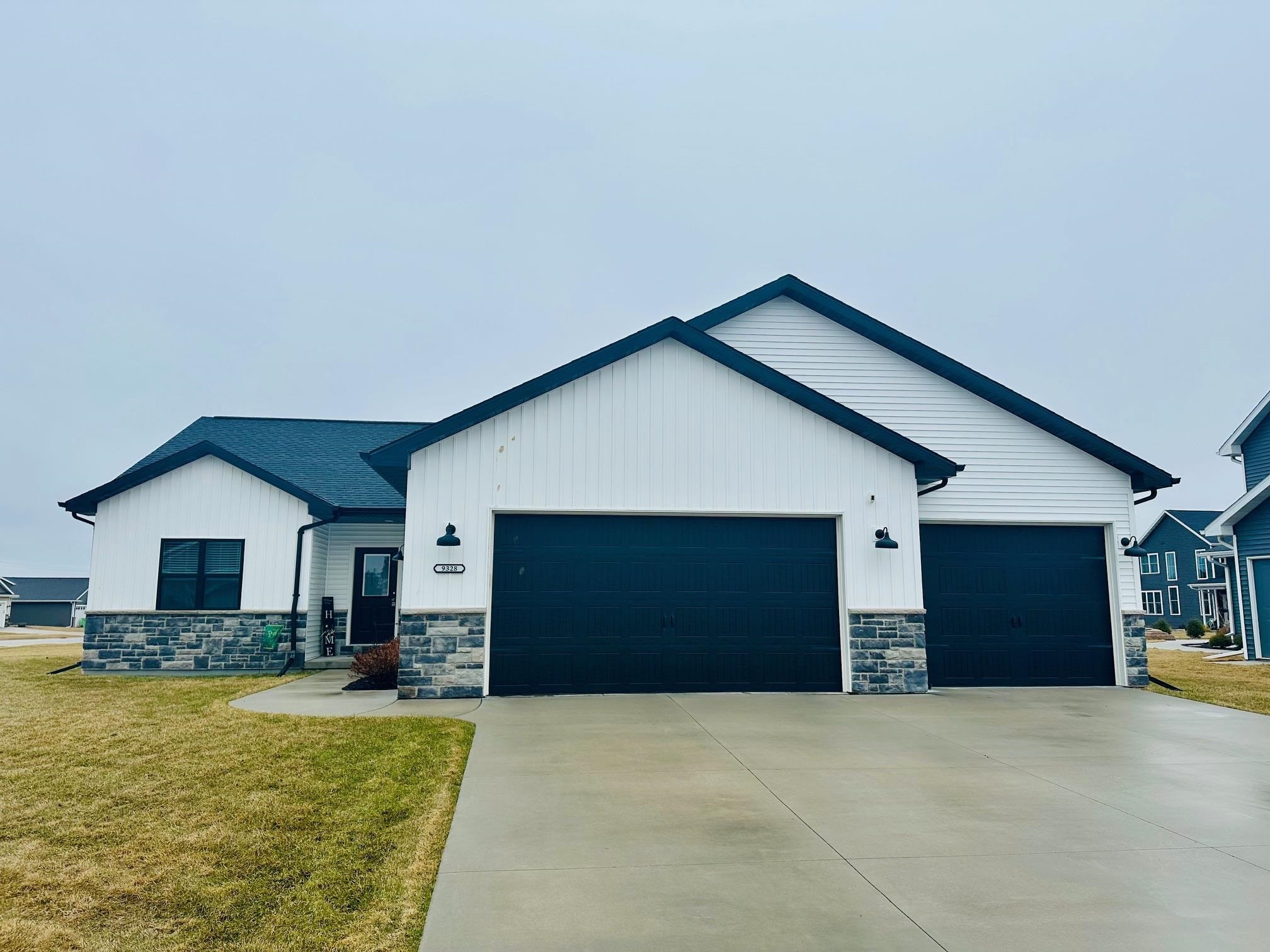 N9328 Rosella Drive  Appleton WI 54915 photo