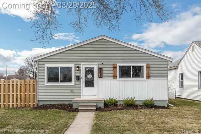 Property Photo:  4516 Edgewood Street  MI 48125 