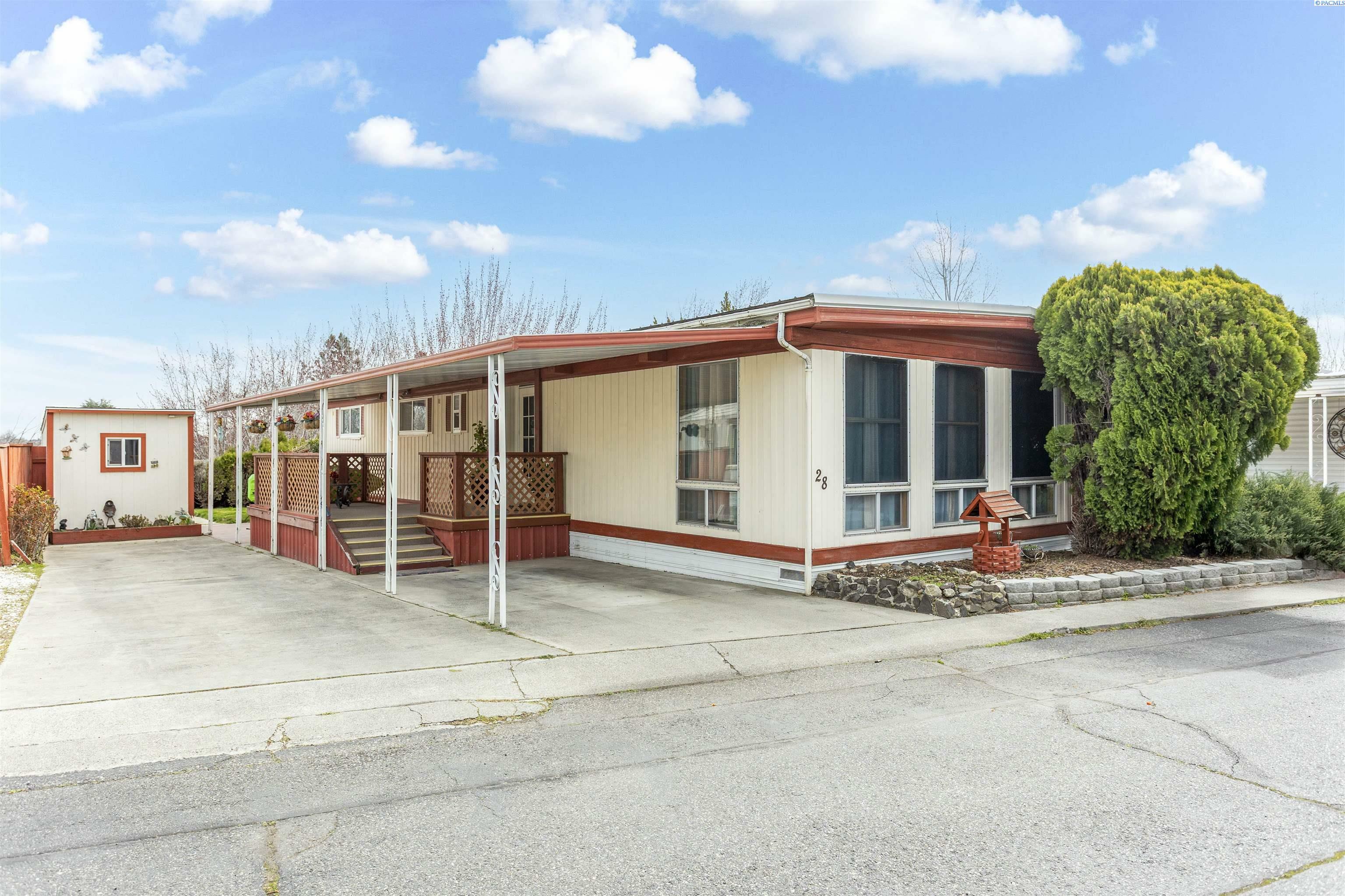 Property Photo: 28 Proton Lane WA 99354
