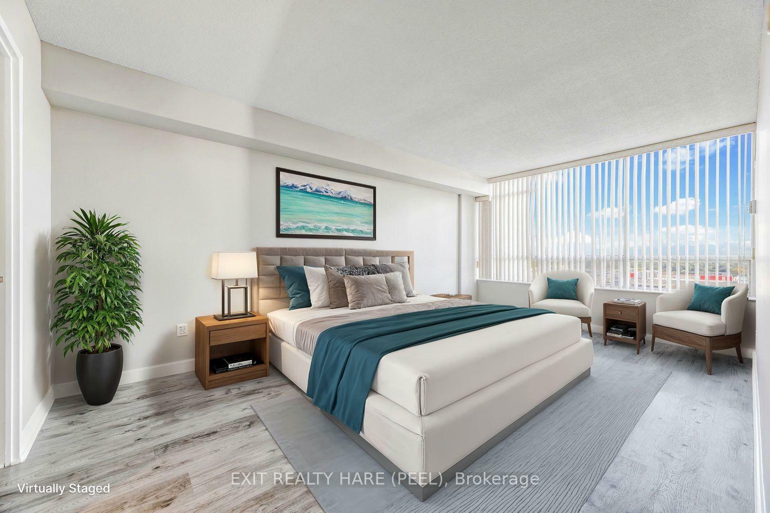 Property Photo: 26 Hanover Road 1002 ON L6S 4T2