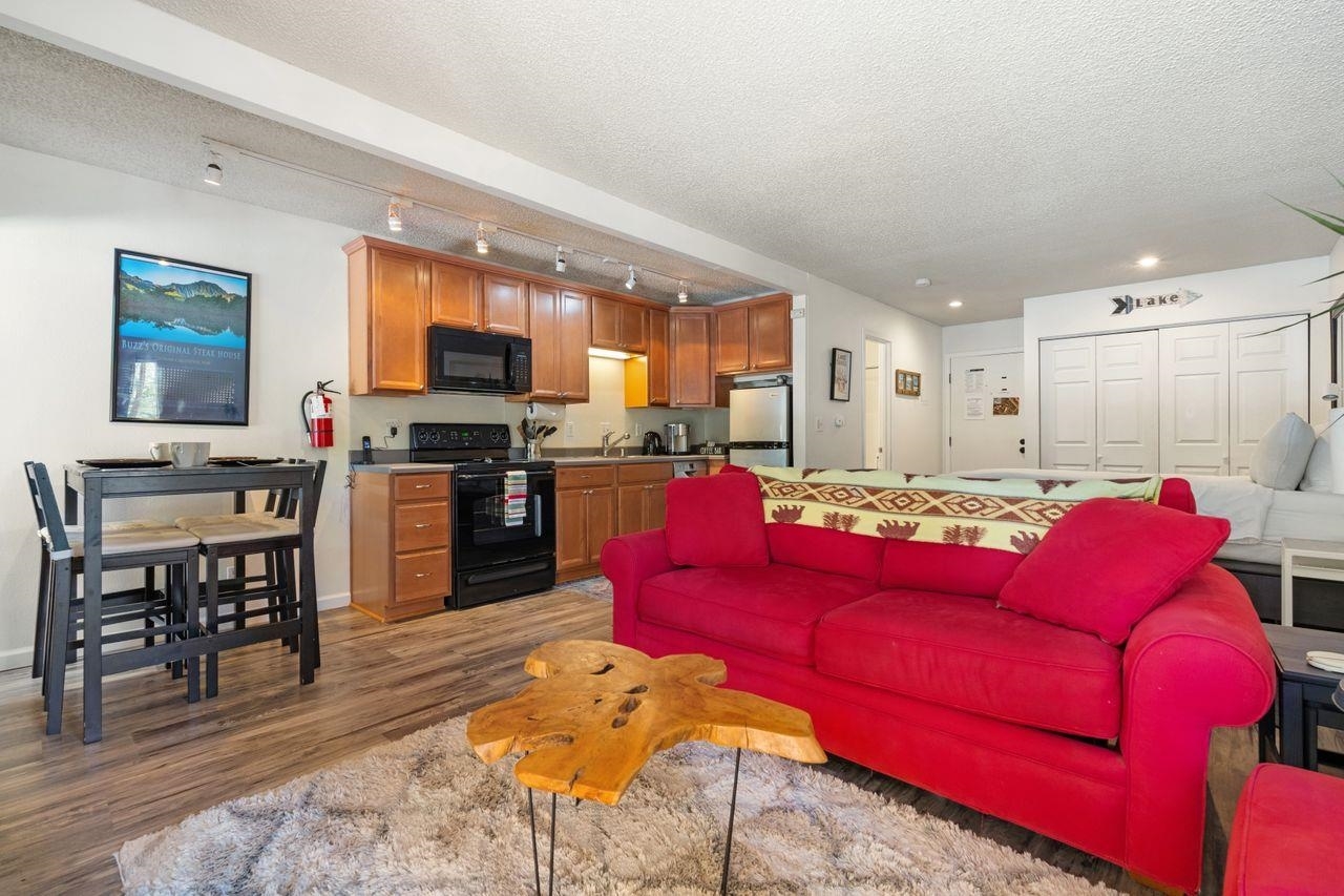 Property Photo: 1300 Regency Way 62 CA 96143