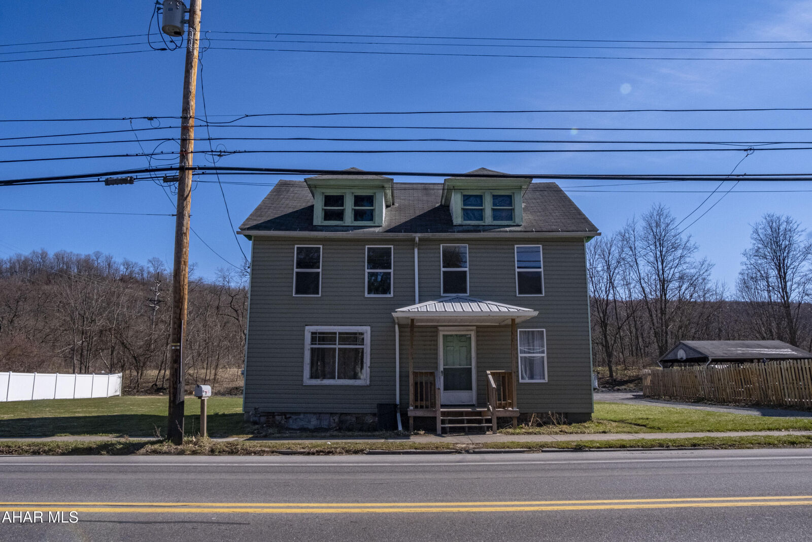 Property Photo:  1109 3rd Avenue  PA 16635 
