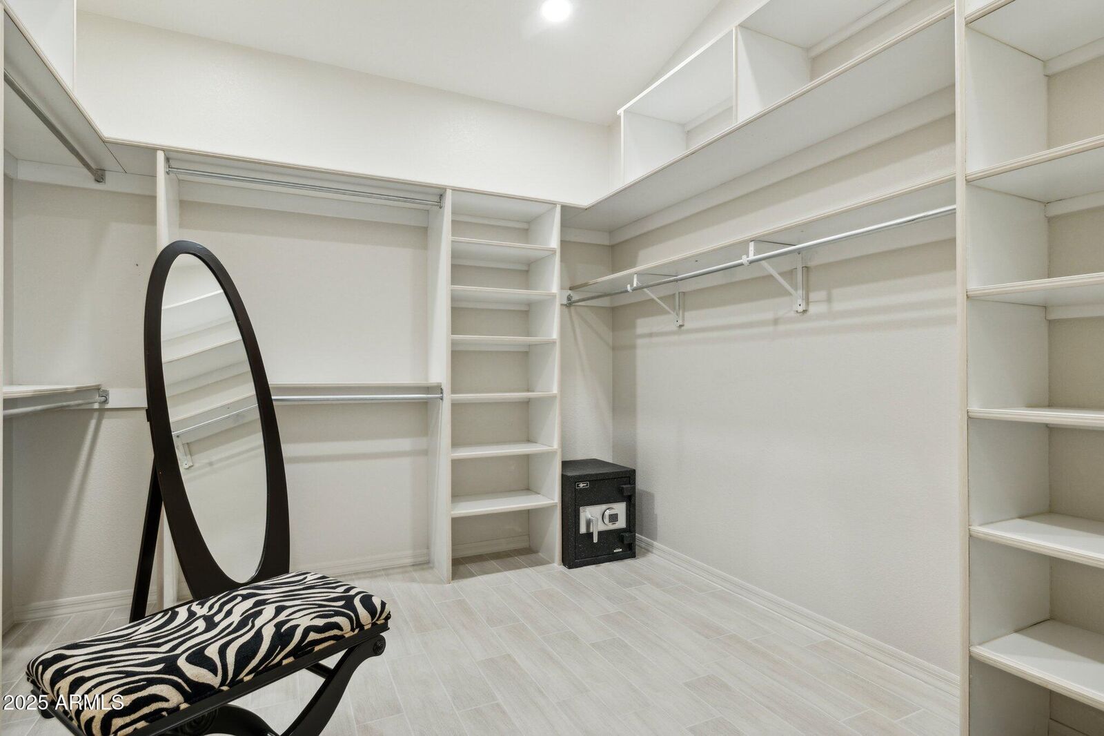 Property Photo: 15634 E Sycamore Drive AZ 85268