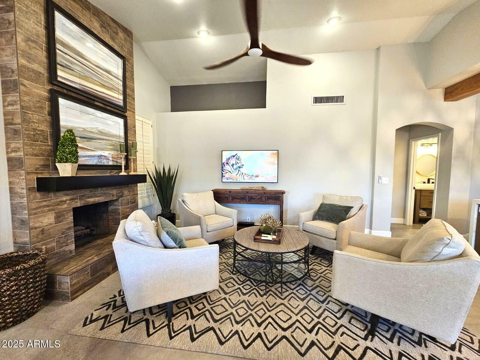 Property Photo: 9763 E Dreyfus Avenue AZ 85260
