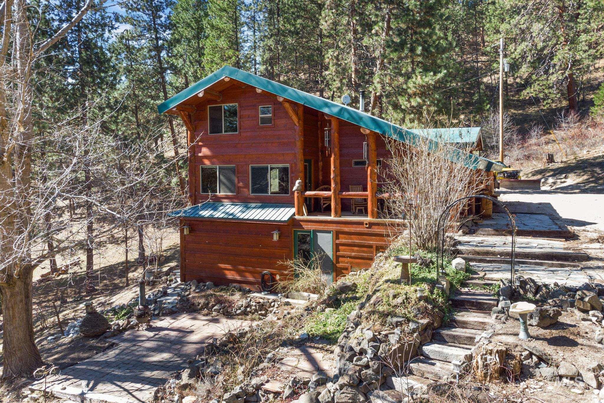 Property Photo:  32 Leprechaun Ln  ID 83716 