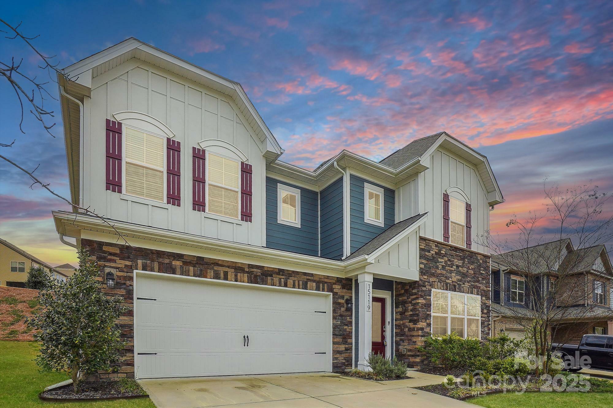 Property Photo: 15119 Oleander Drive NC 28278