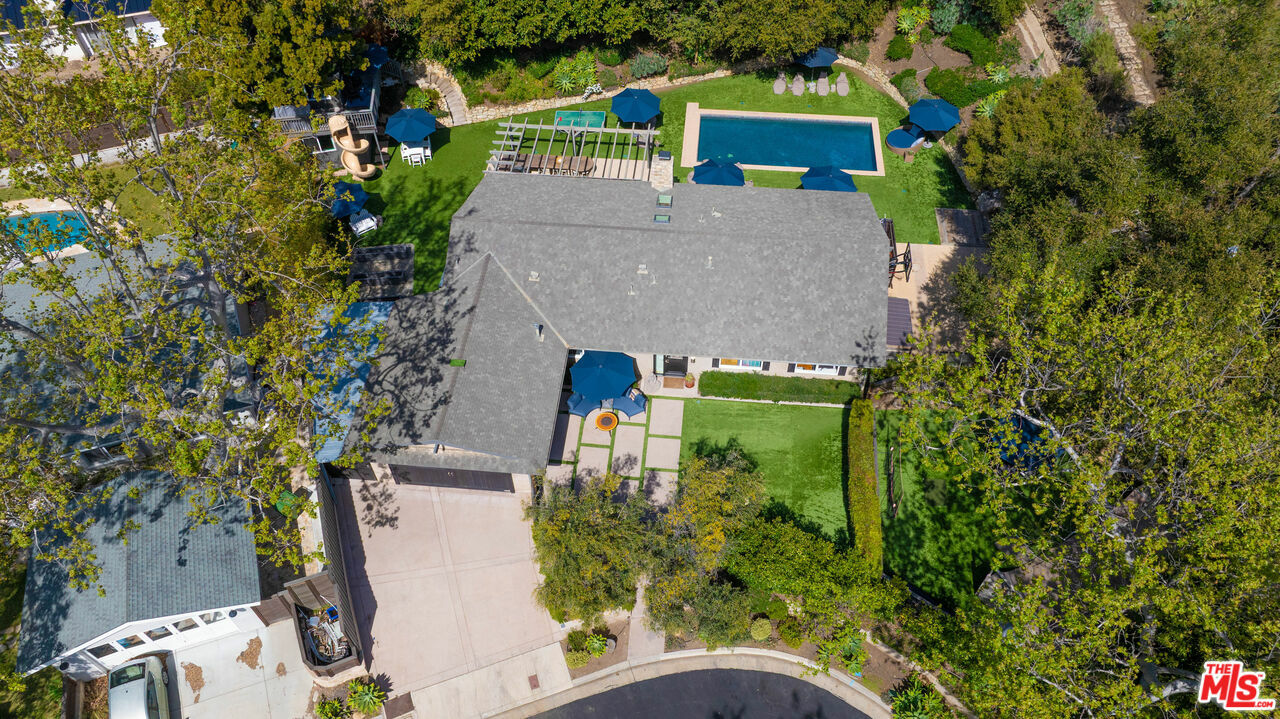 Property Photo: 30603 El Sueno Dr CA 90265