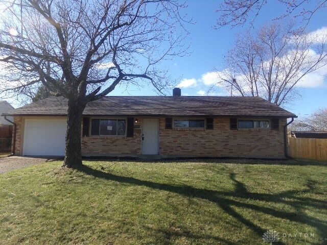 Property Photo:  6185 Farmborough Drive  OH 45424 