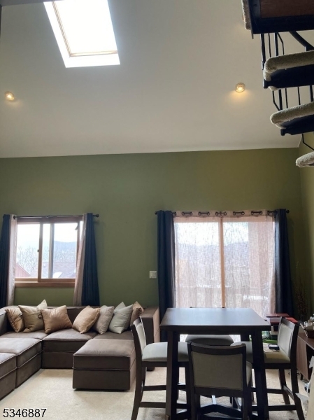 Property Photo:  6 Brandywine Ct 4  NJ 07462 