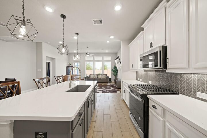 1735 Harvest Lake Drive  Missouri City TX 77459 photo