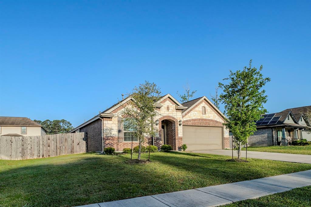 Property Photo: 15627 E Galley Drive TX 77532