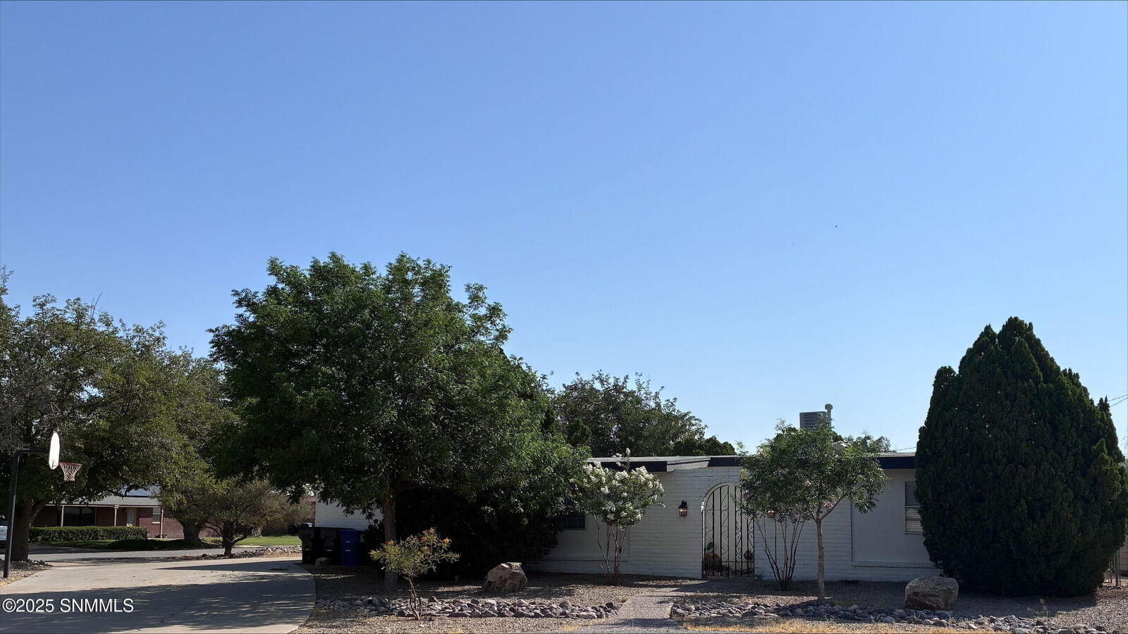 Property Photo: 320 Capri Arc NM 88005