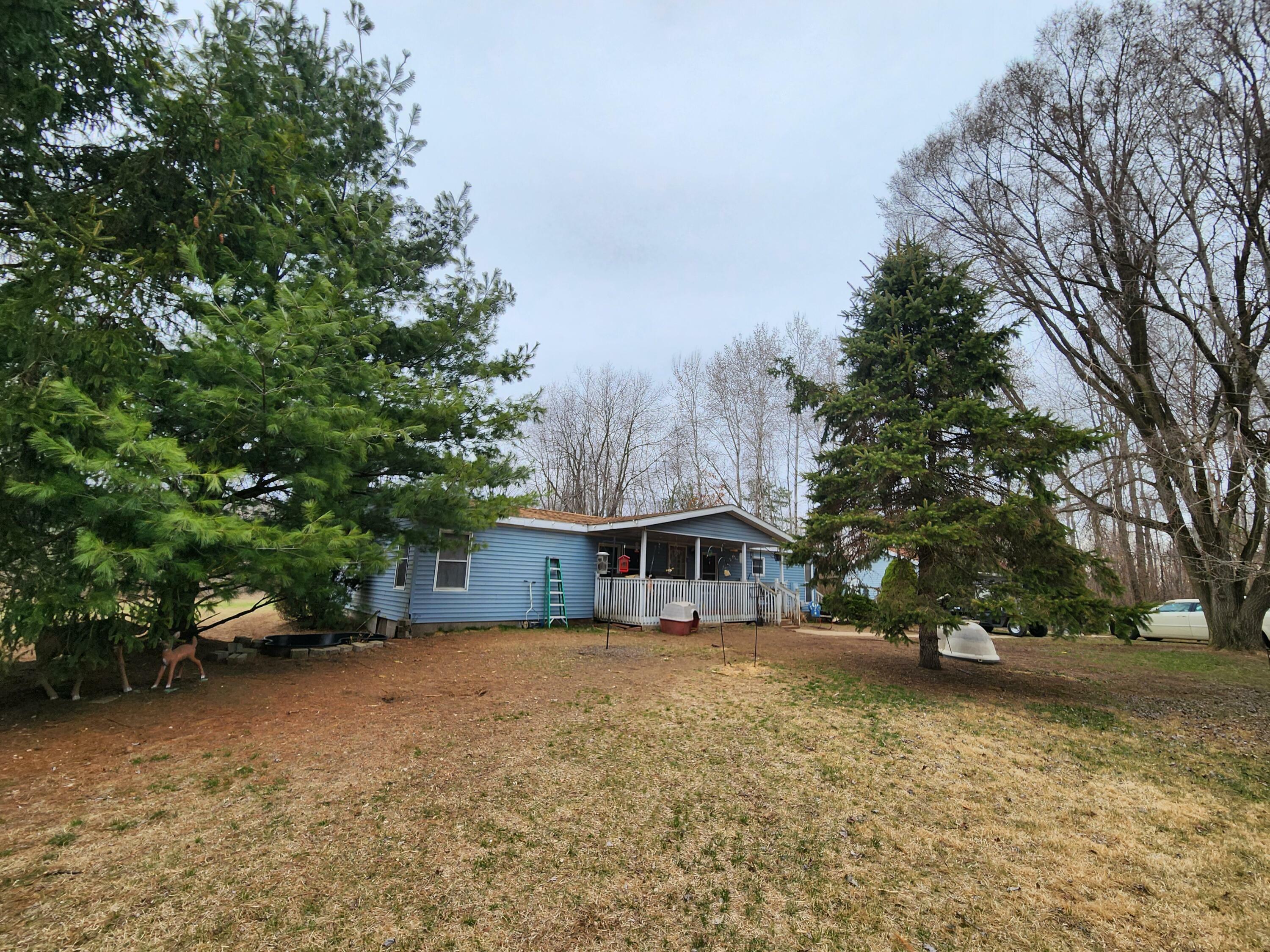 8645 Alpine Avenue NW  Sparta MI 49345 photo