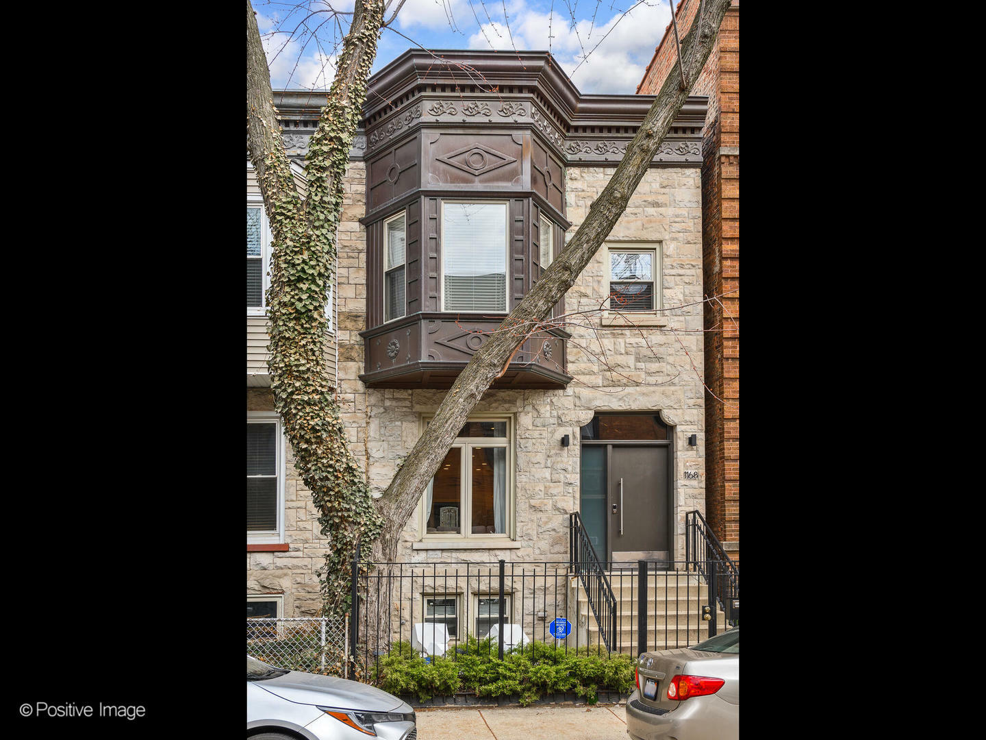 Property Photo: 1168 E 54th Street IL 60615