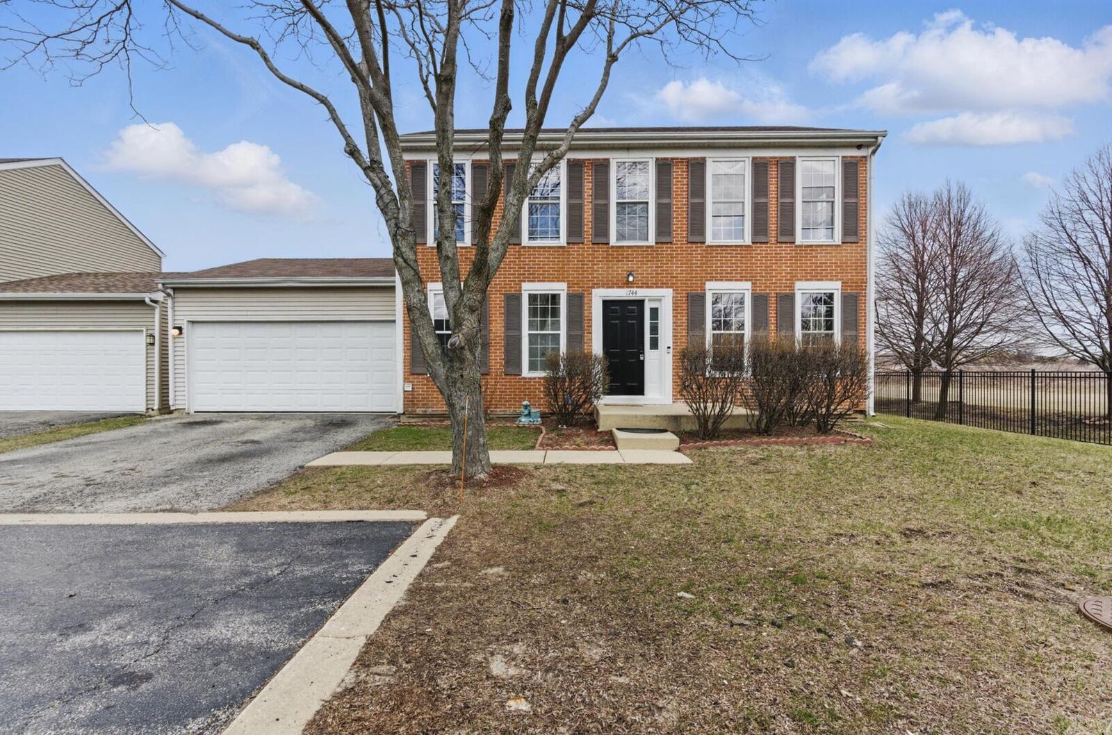 Property Photo: 1744 Evening Star Lane IL 60504