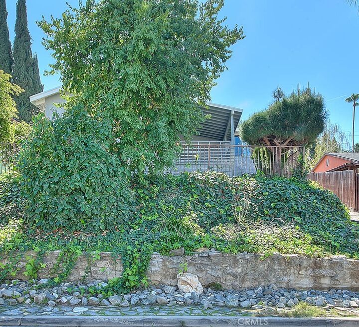 Property Photo:  4026 Toland Way  CA 90065 