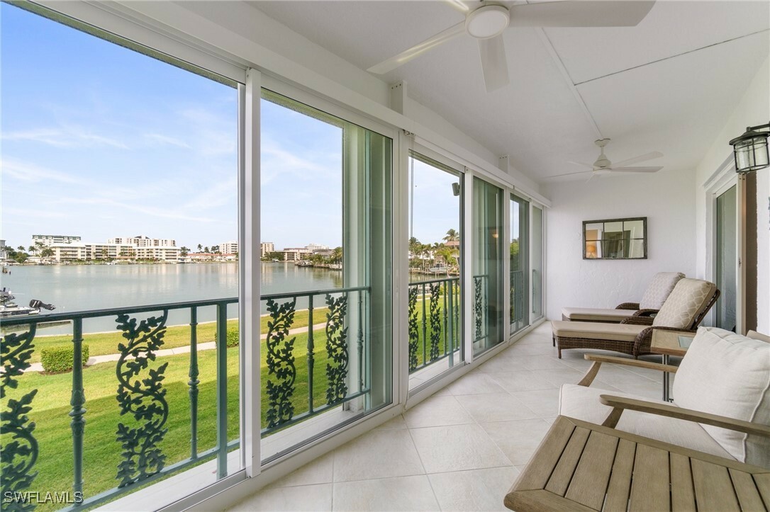 Property Photo: 383 Harbour Drive 209 FL 34103