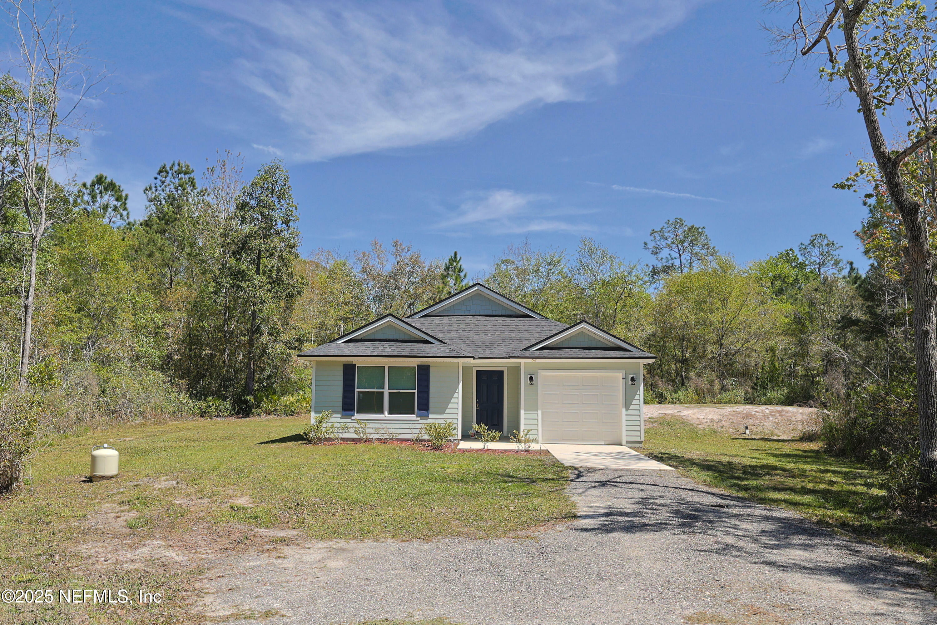 Property Photo: 52 Peppermint Avenue FL 32068