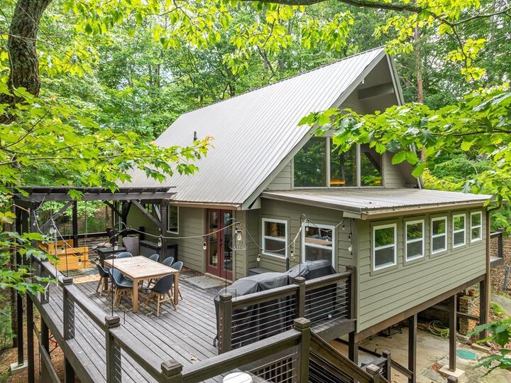 Property Photo:  60 Laurel Ridge Court  GA 30536