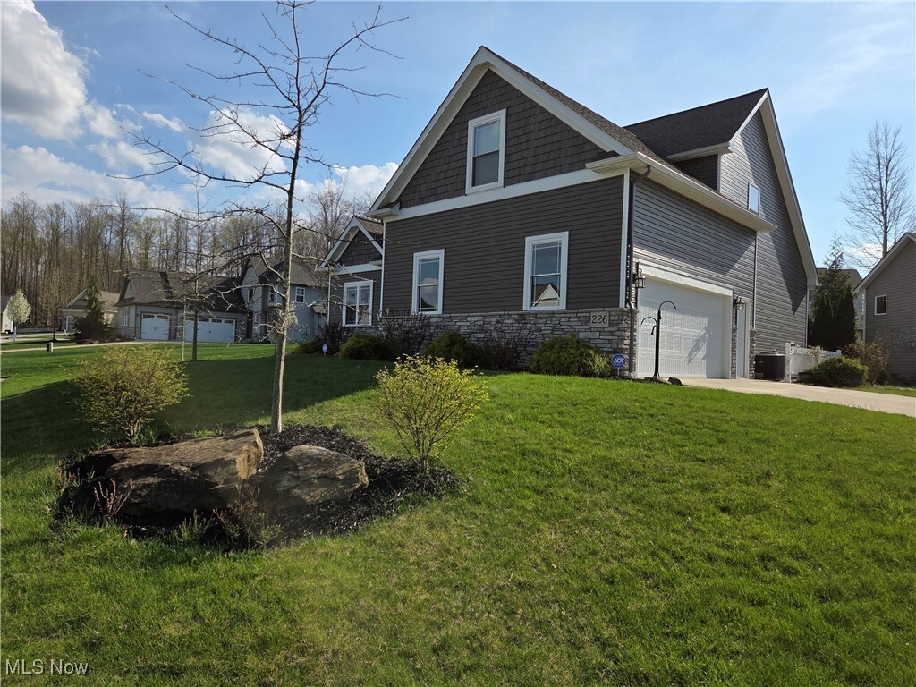 Property Photo:  226 Hidden Glen Trail  OH 44024 