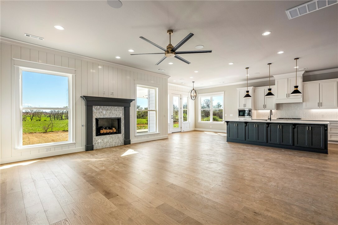 Property Photo: 881 Greenhorn Street AR 72712