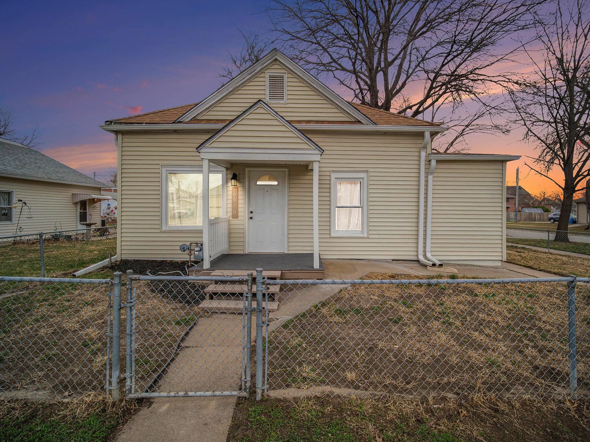 Property Photo: 6040 Logan Avenue NE 68507