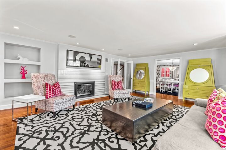 Property Photo:  22 Chadwick Rd  MA 02493 