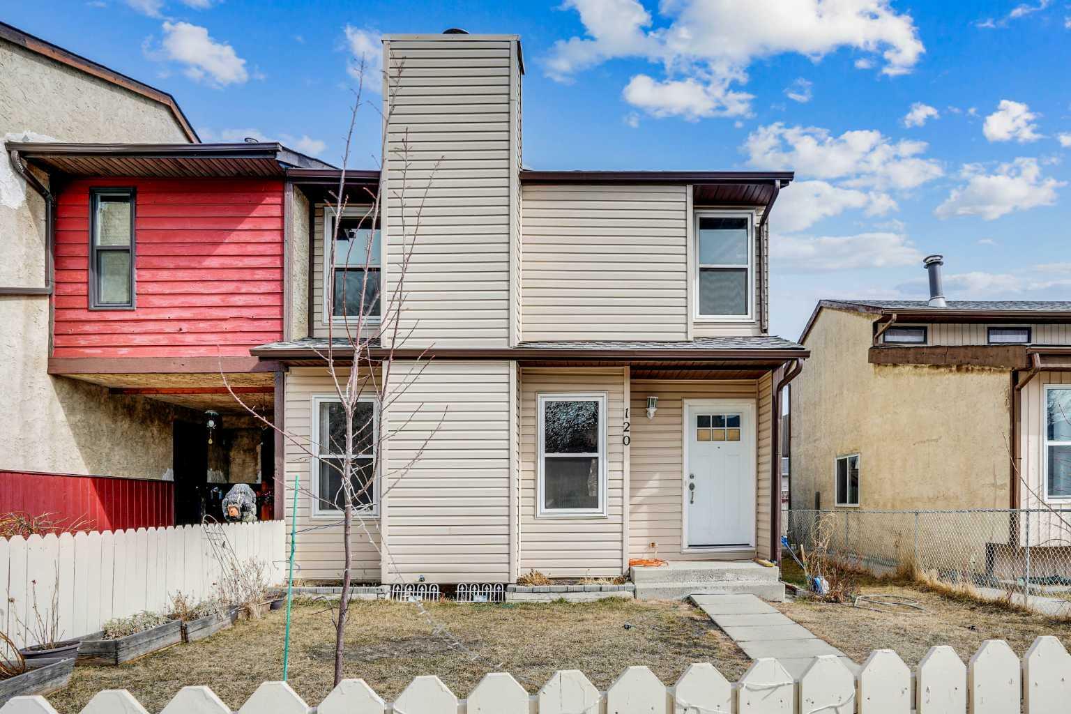 Property Photo: 120 Pinemill Mews NE AB T1Y 4R6