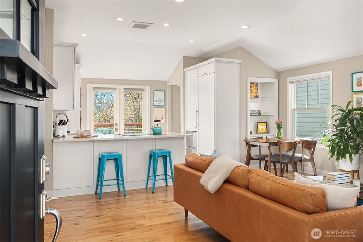 Property Photo:  3632  23rd Avenue W  WA 98119 