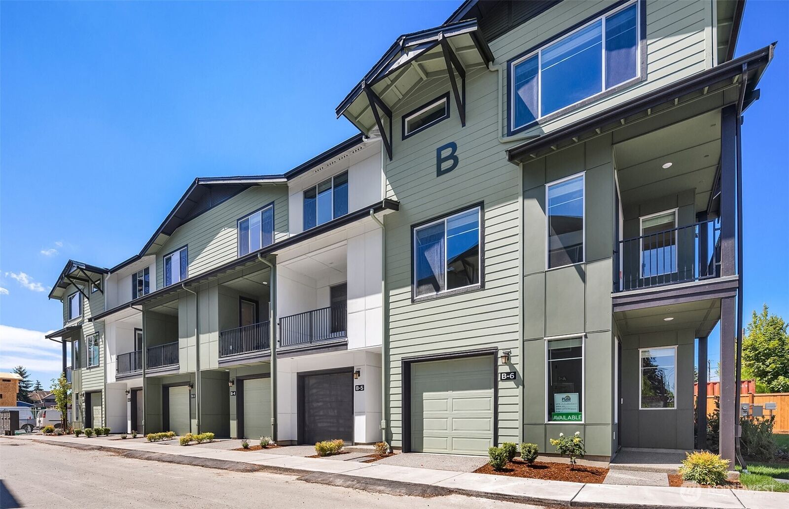 Property Photo:  626  164th (Homesite 10) Street SW F4  WA 98087 