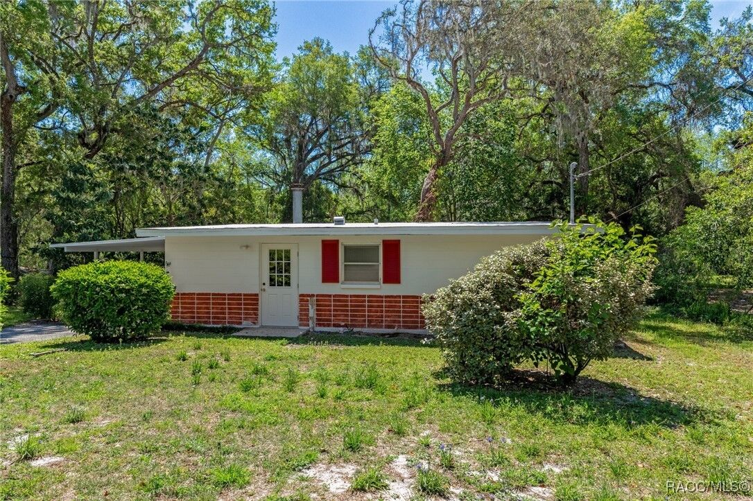 Property Photo: 10506 E Gobbler Drive FL 34436